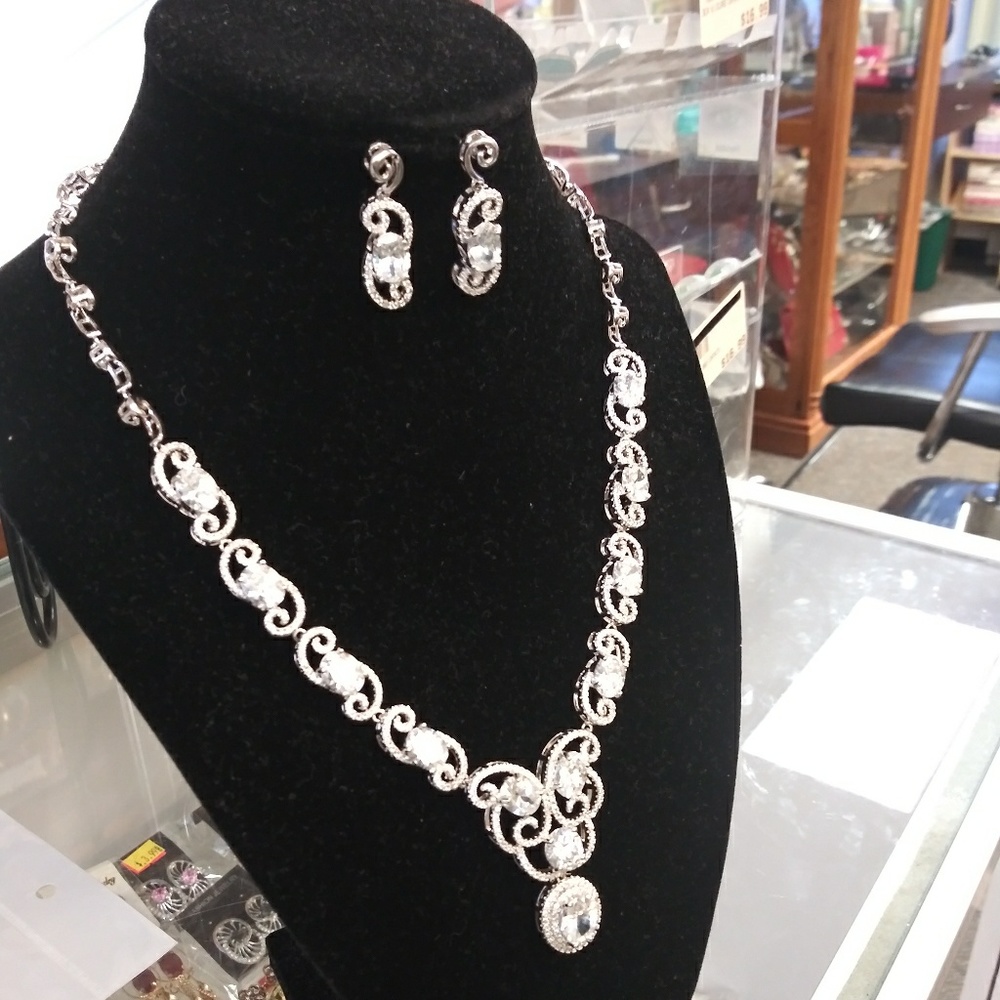 Silver bridal jewelry set
